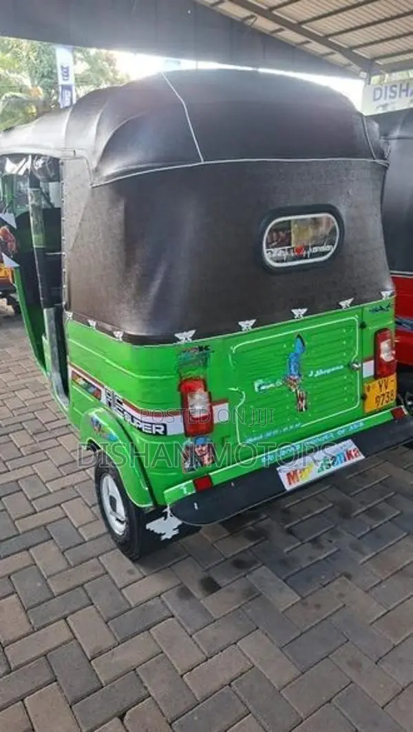 Bajaj RE 4 Stroke 2012