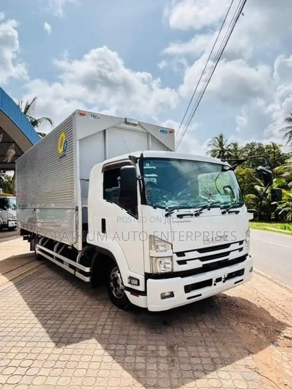 Isuzu Forward 2017