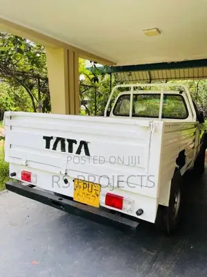 Tata 207 2013