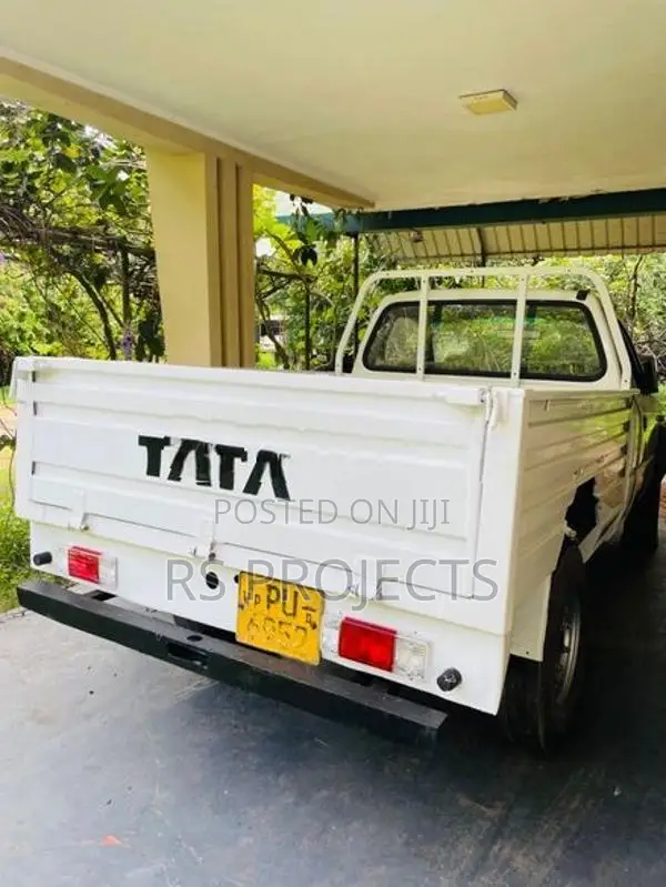 Tata 207 2013