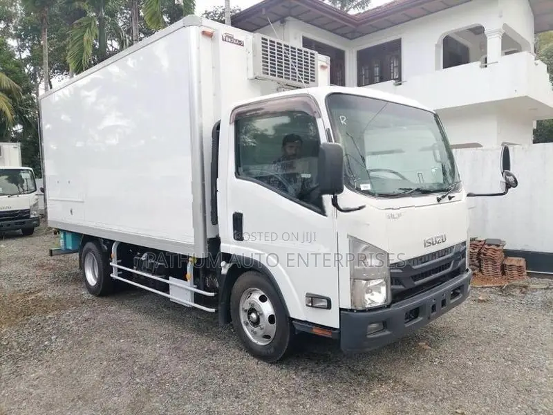 Isuzu 350 2017
