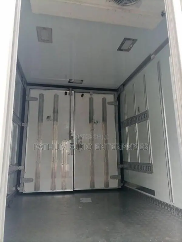 Isuzu 350 2017