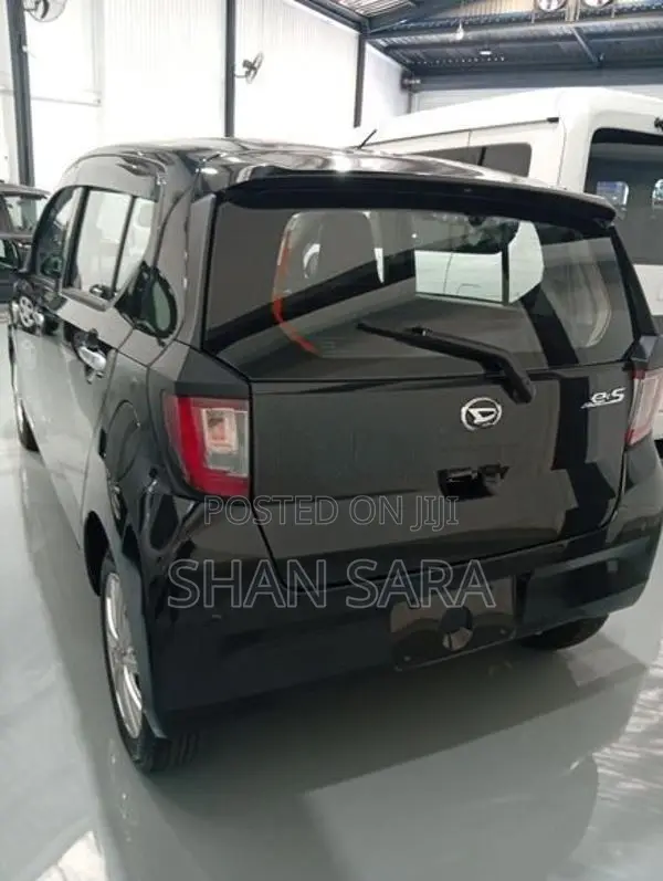 Daihatsu Mira L 2023