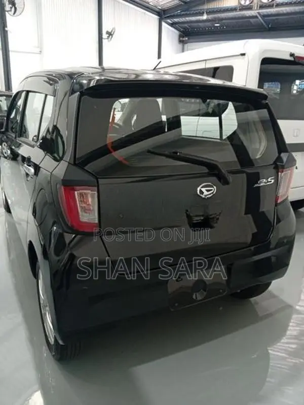 Daihatsu Mira L 2023