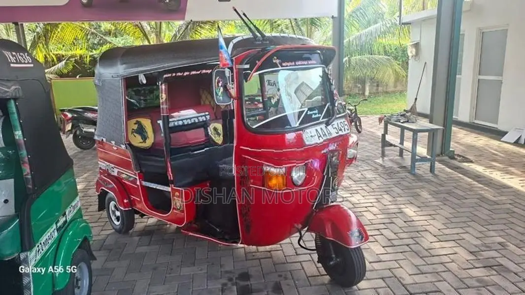 Bajaj RE 4 Stroke 2012