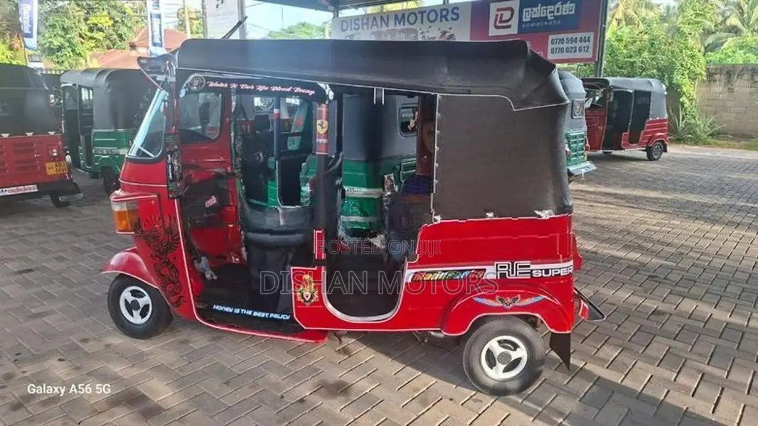 Bajaj RE 4 Stroke 2012