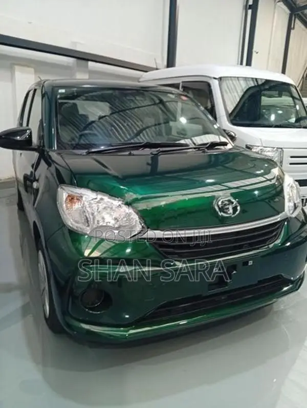 Toyota Passo X 2024