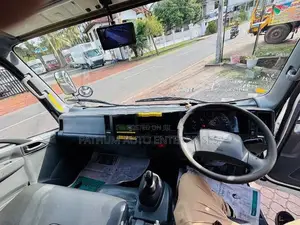 Isuzu 350 2017