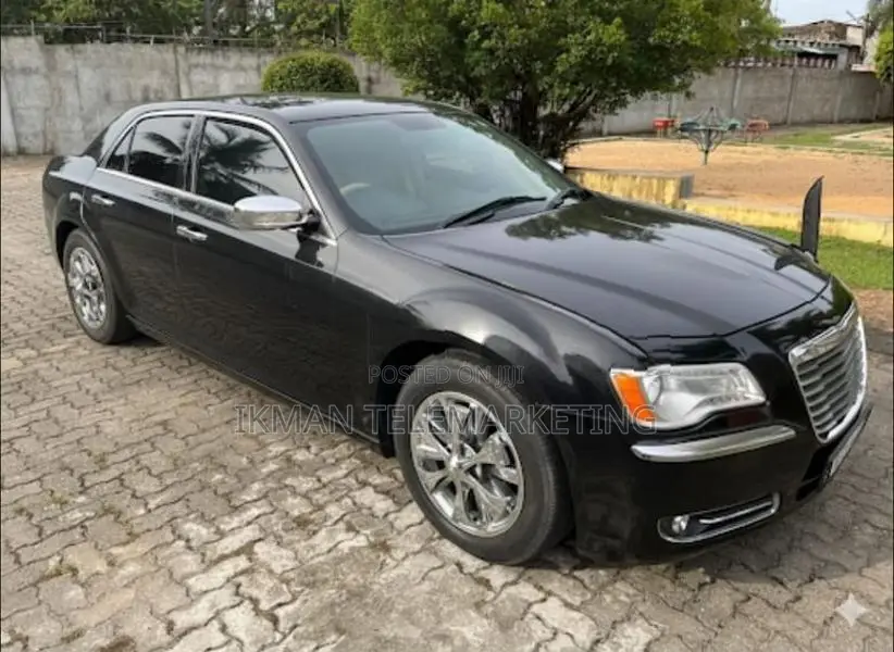 Chrysler 300 2012