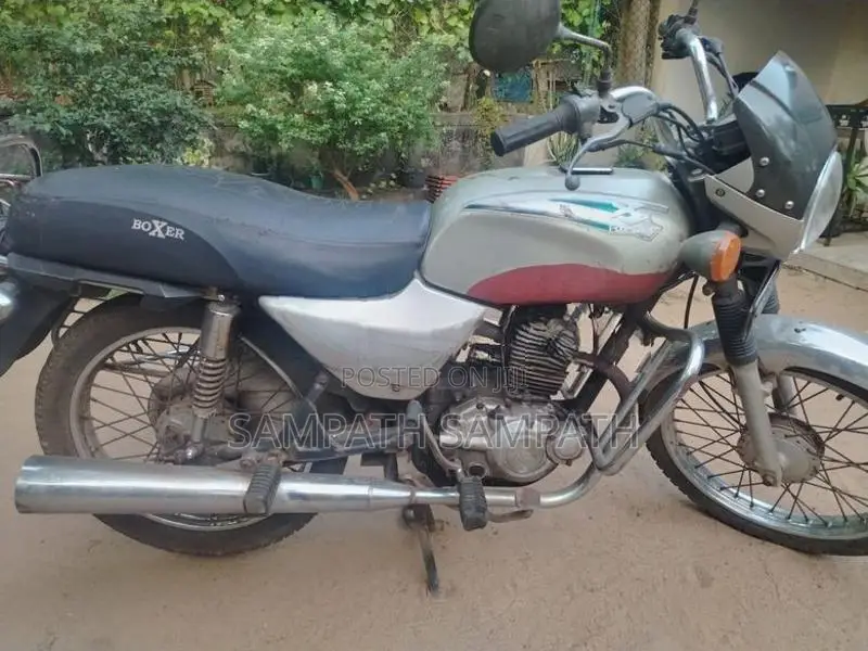 Bajaj Boxer 2003