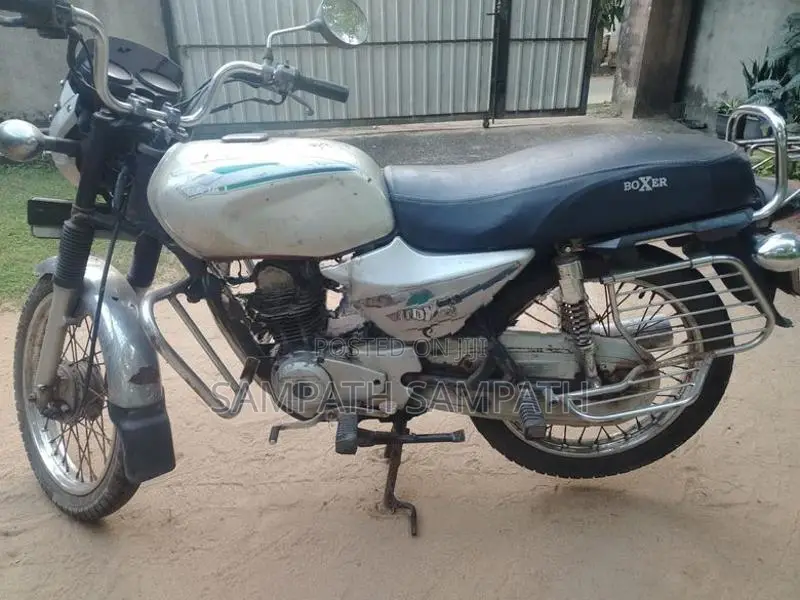 Bajaj Boxer 2003