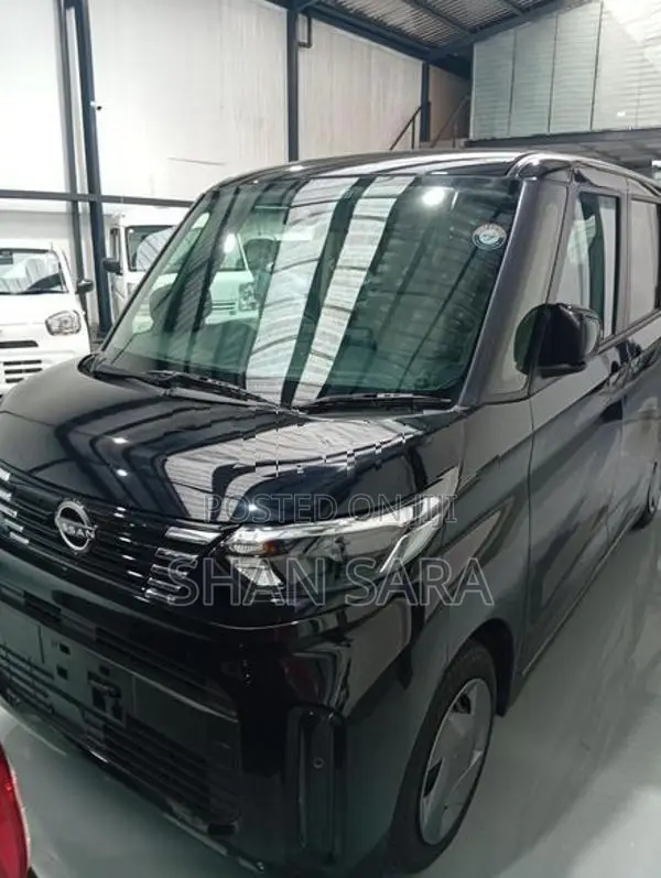 Nissan Roox x 2024