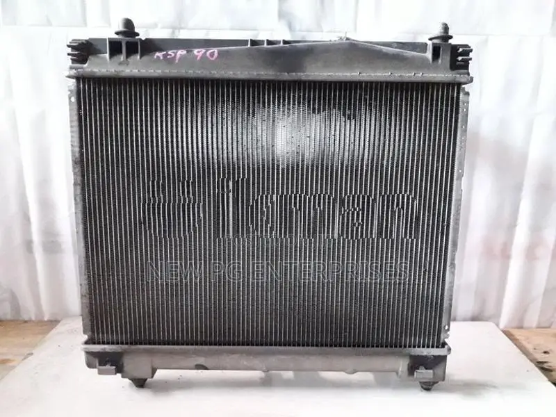 Toyota Vitz KSP90 Radiator