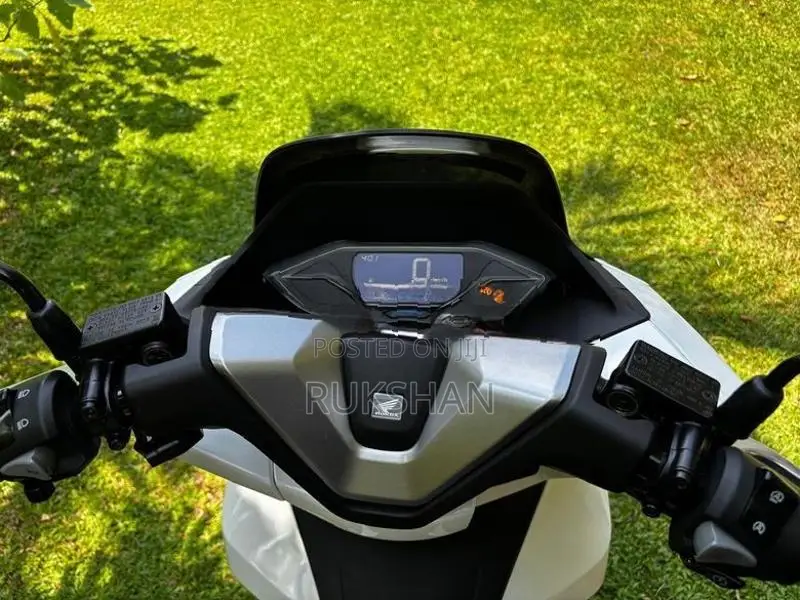 Honda PCX160 2025