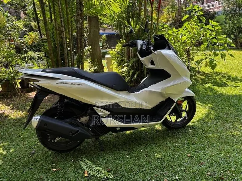 Honda PCX160 2025
