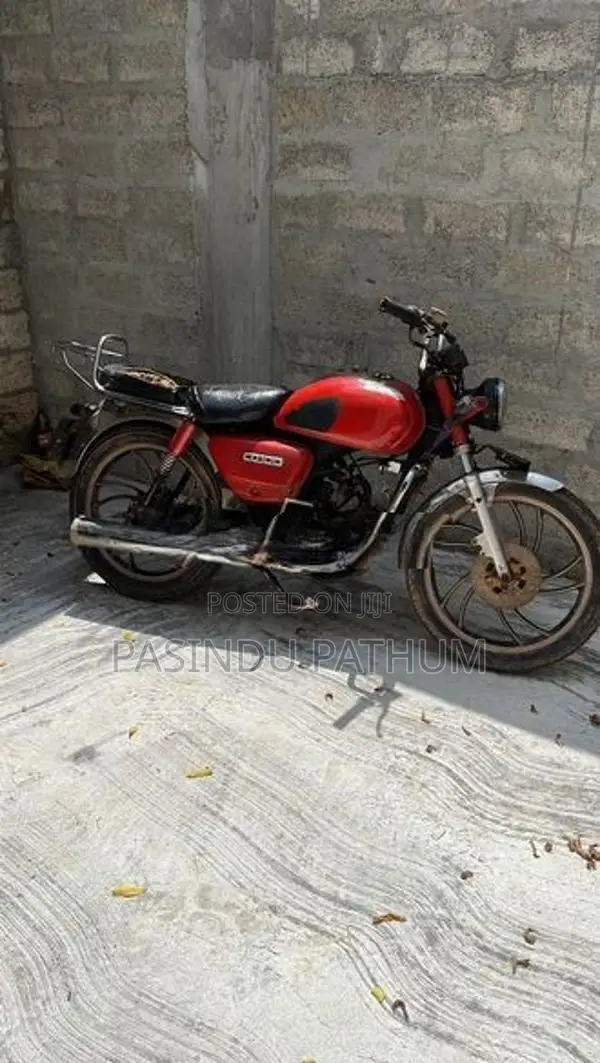 Hero CD 100 2004