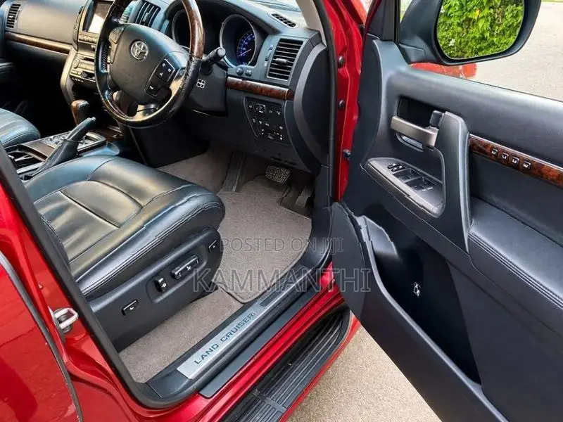 Toyota Land Cruiser Sahara ZX 2010