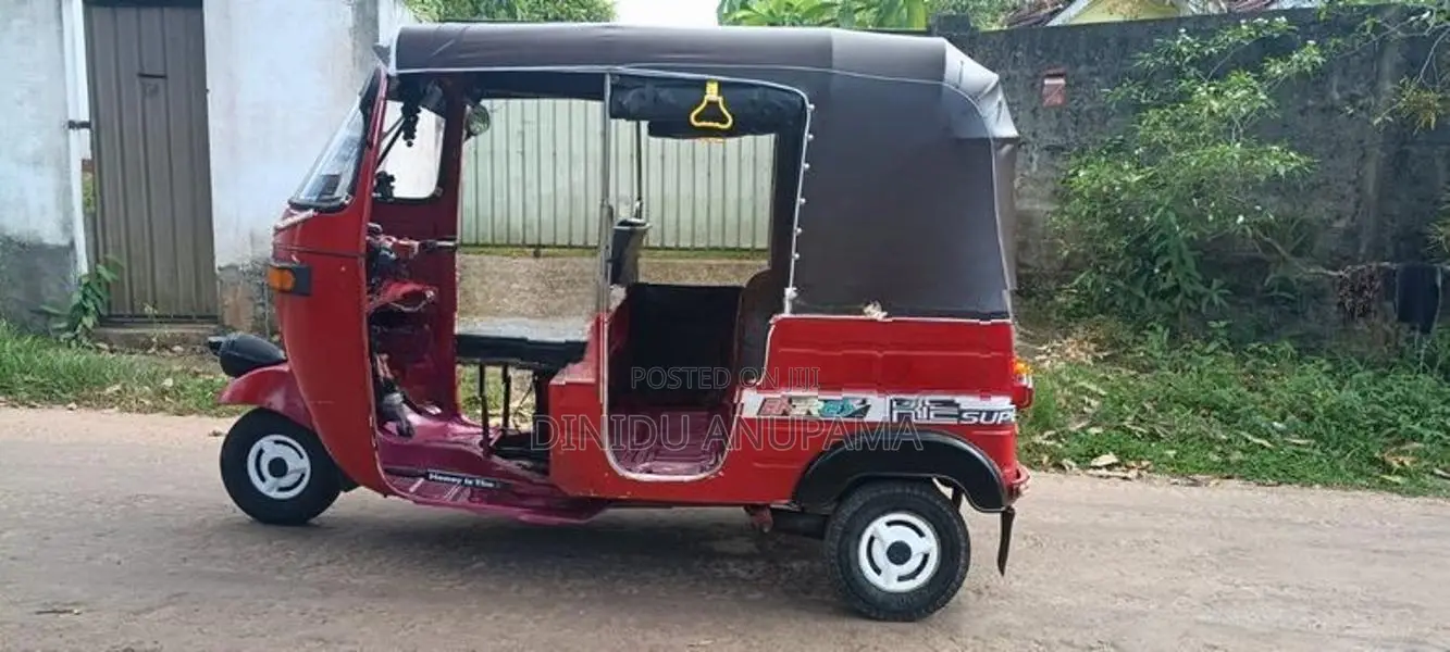 Bajaj RE 1995