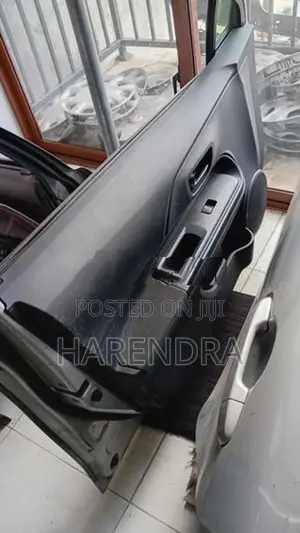 Toyota Aqua Doors