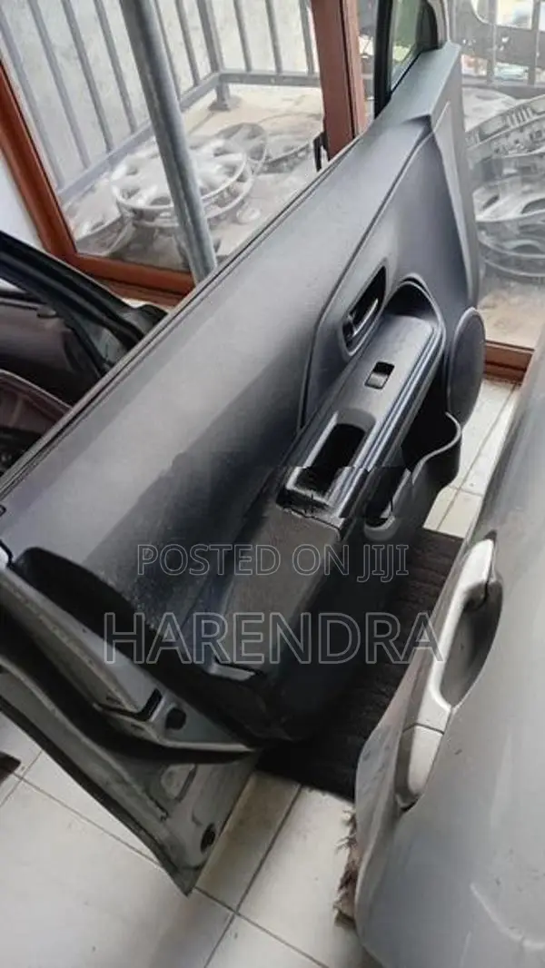 Toyota Aqua Doors