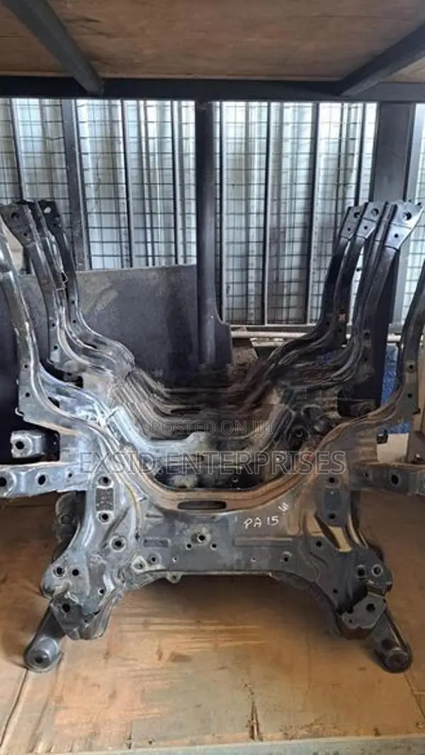 Toyota Yaris Engine Bed.