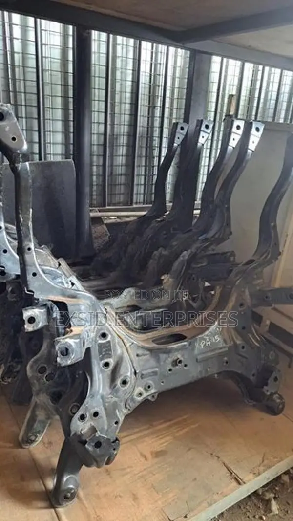 Toyota Yaris Engine Bed.