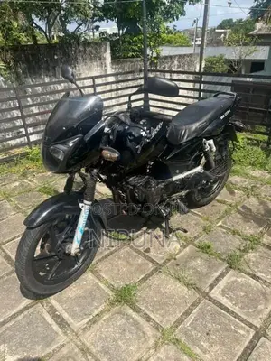Bajaj Pulsar 180 2007
