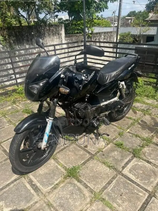 Bajaj Pulsar 180 2007