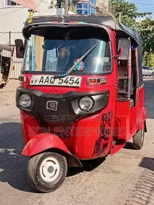 Bajaj RE 2014
