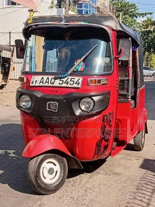 Bajaj RE 2014