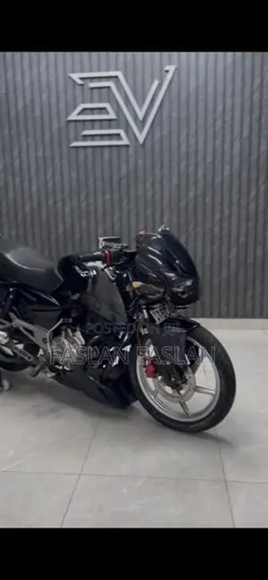 Bajaj Pulsar 150 2015