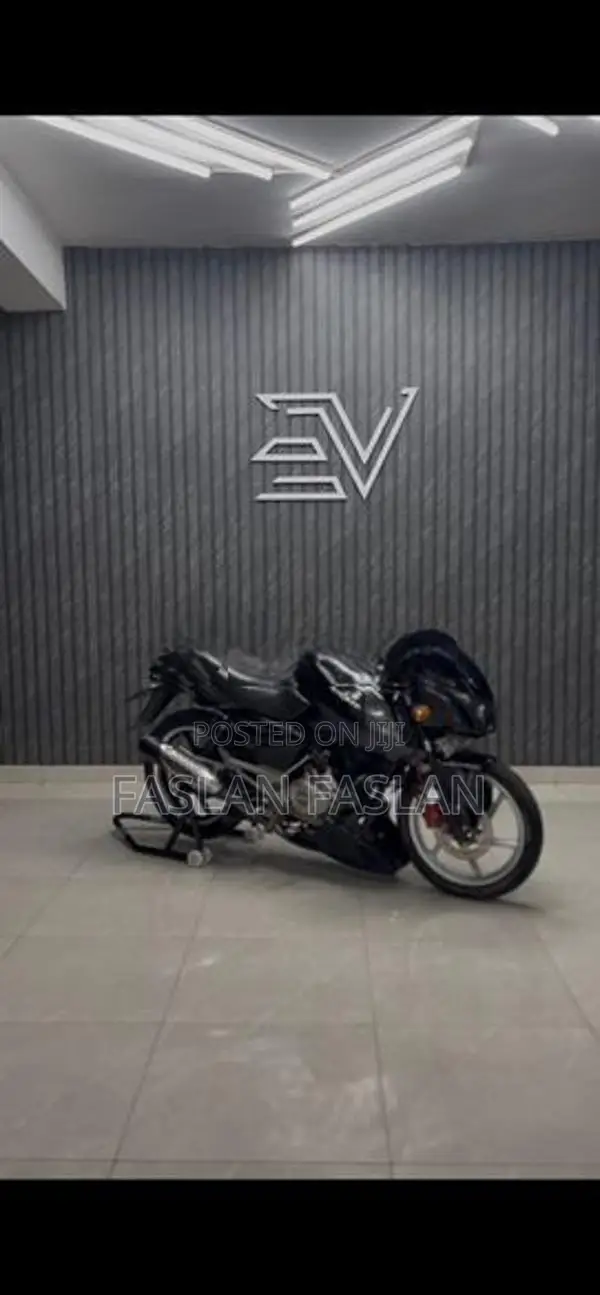 Bajaj Pulsar 150 2015