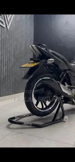 Bajaj Pulsar 150 2015