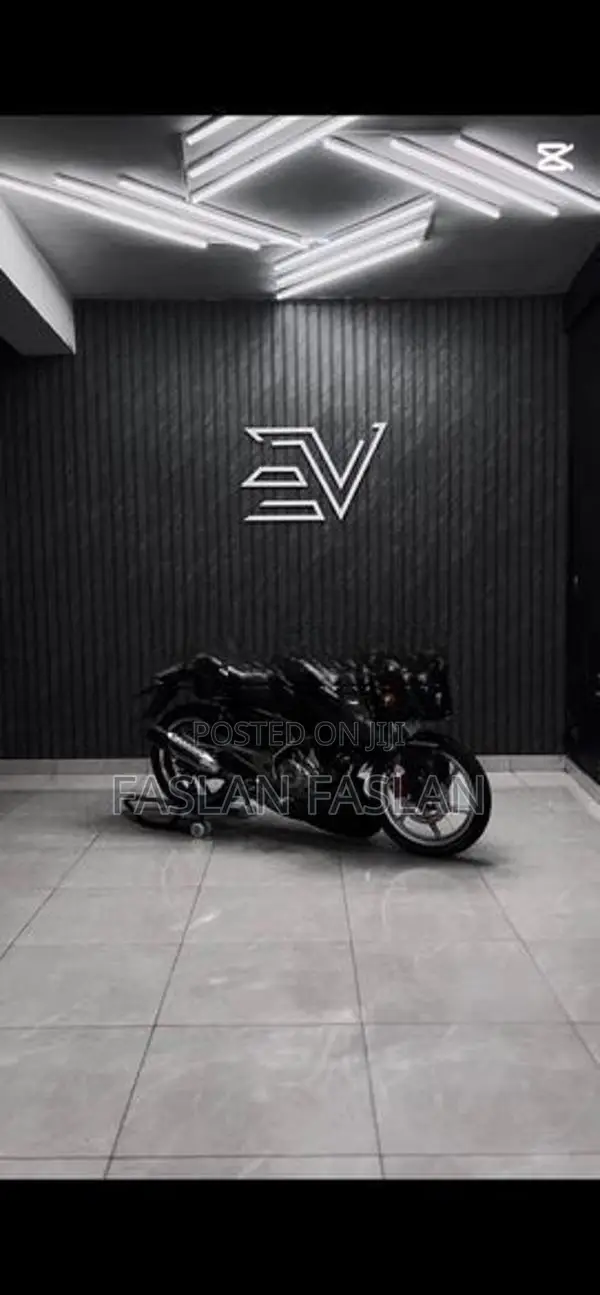 Bajaj Pulsar 150 2015