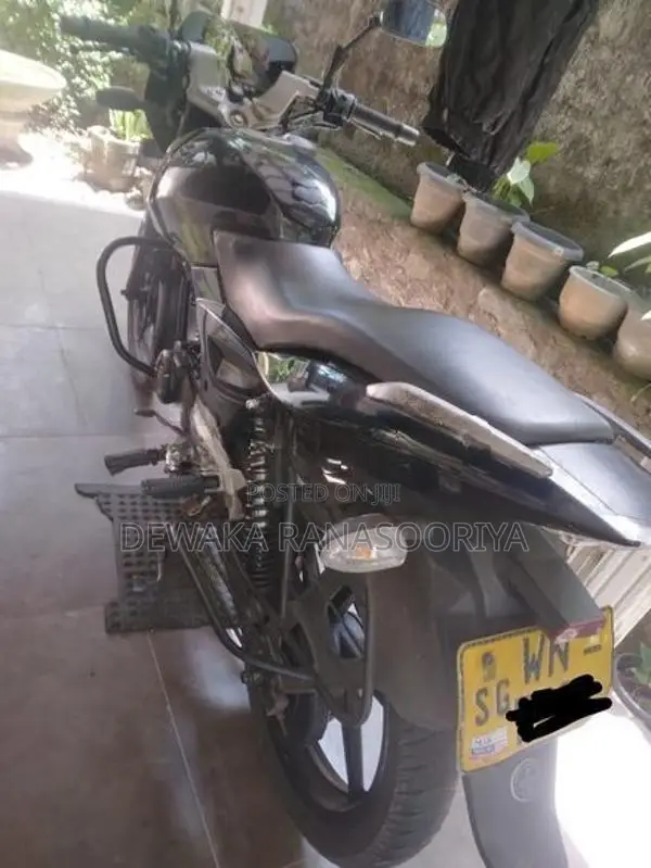 Bajaj Pulsar 150 2011