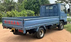 Nissan Atlas 2000