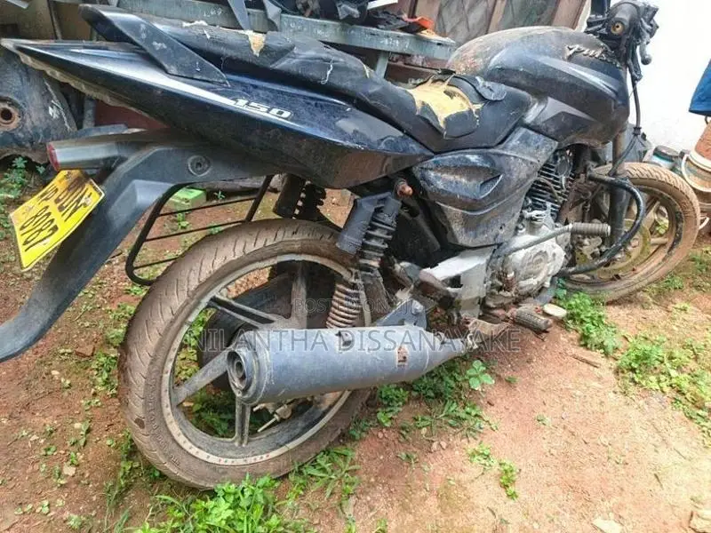 Bajaj Pulsar 150 2016