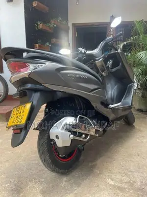 Suzuki Burgman 2019