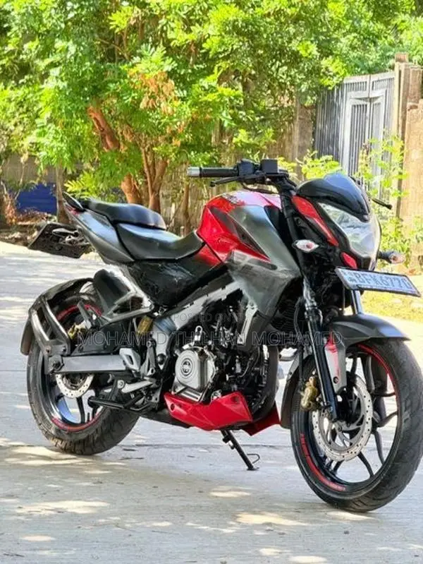 Bajaj Pulsar NS200 2017
