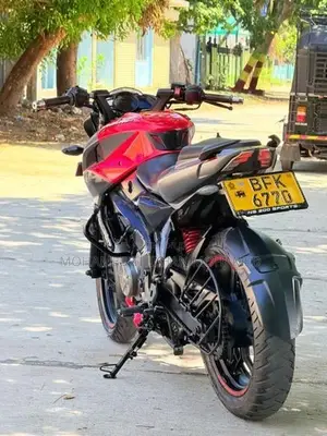 Bajaj Pulsar NS200 2017