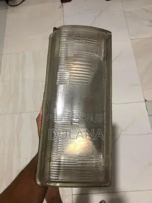 Nissan Trade Sunny B 12 Head Lights