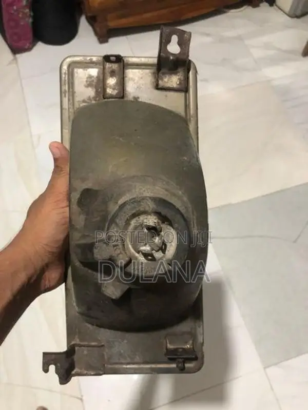 Nissan Trade Sunny B 12 Head Lights
