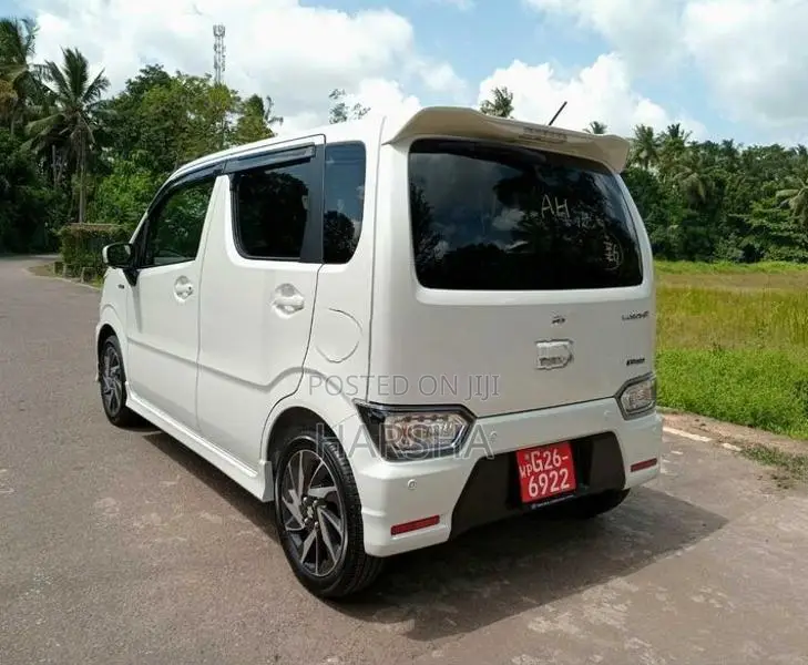 Suzuki Wagon R Custom ZX 2026
