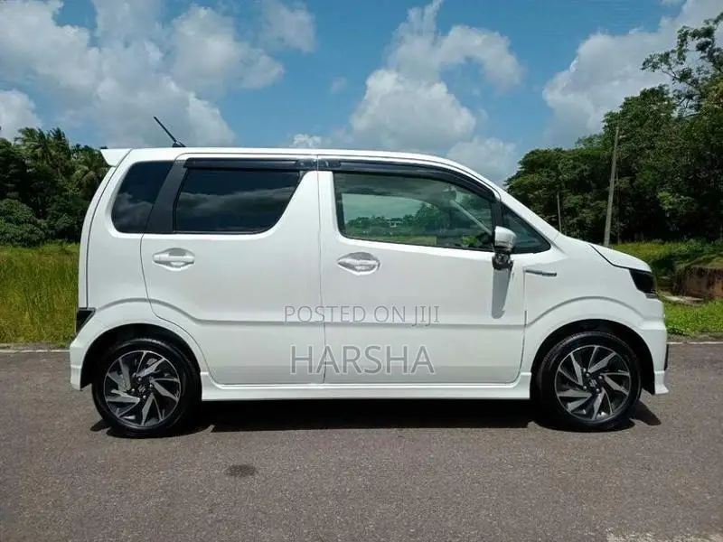 Suzuki Wagon R Custom ZX 2026