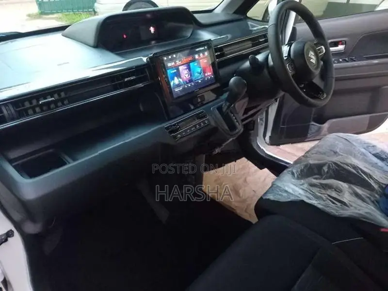 Suzuki Wagon R Custom ZX 2026