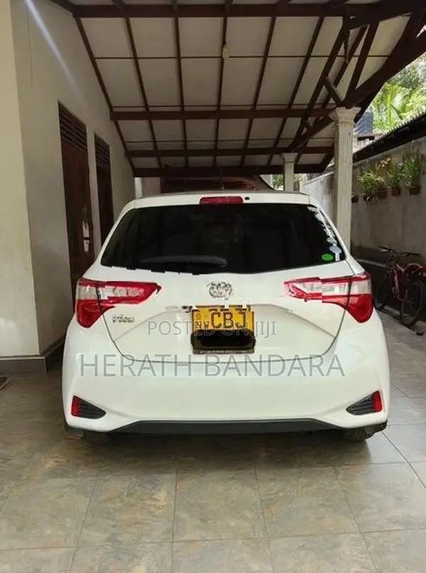 Toyota Vitz 2017