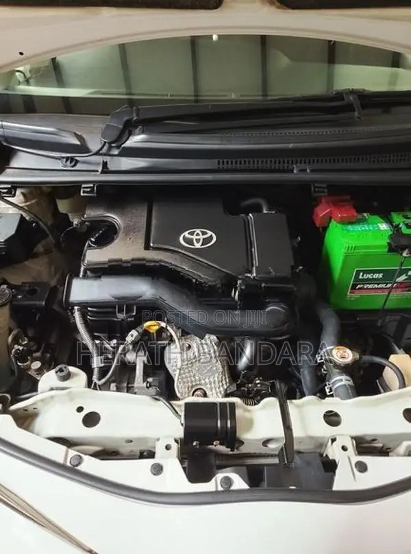 Toyota Vitz 2017