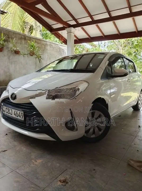 Toyota Vitz 2017