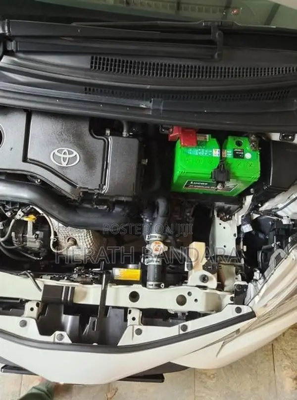 Toyota Vitz 2017