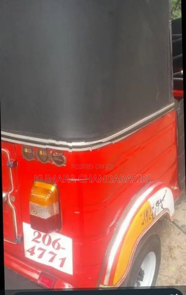 Bajaj RE 1999
